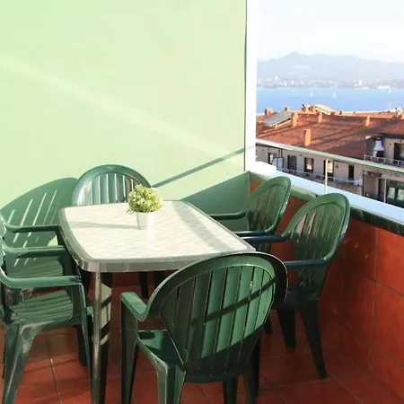 Gran Atico Duplex Con Terrazas Garaje Y Vistas アパート カンガス・デ・モラソ