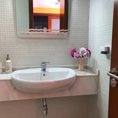 アパート Gran Atico Duplex Con Terrazas Garaje Y Vistas *
