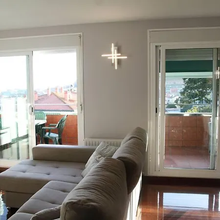 Gran Atico Duplex Con Terrazas Garaje Y Vistas アパート カンガス・デ・モラソ